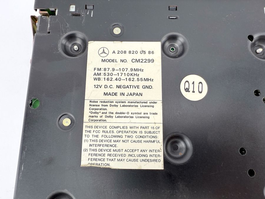 2088200586 | Mercedes SL500 | R129 FM AM WB Audio radio player