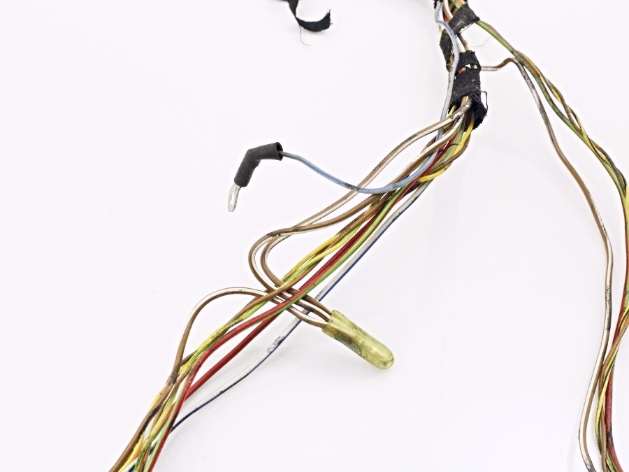 2105406281 | Mercedes SL500 | R129 Exhaust lambda sensor wiring connector