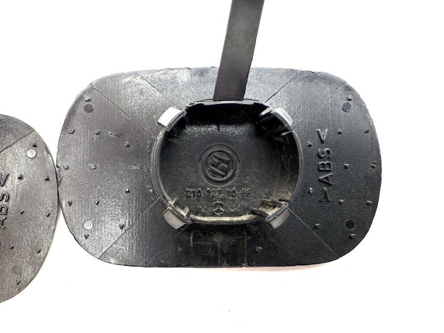 2107271088 | Mercedes SL500 | R129 Door panel screw covers