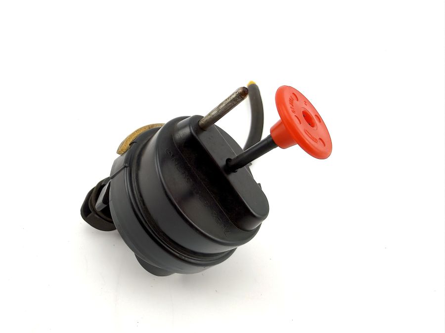 2108000475 | Mercedes 300SL-24 | R129 Fuel filler cap vacuum locker