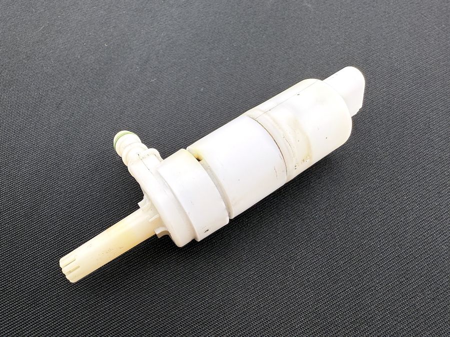 2108690821 2108691121 | Mercedes SL500 | R230 Windshield and headlight washer pumps