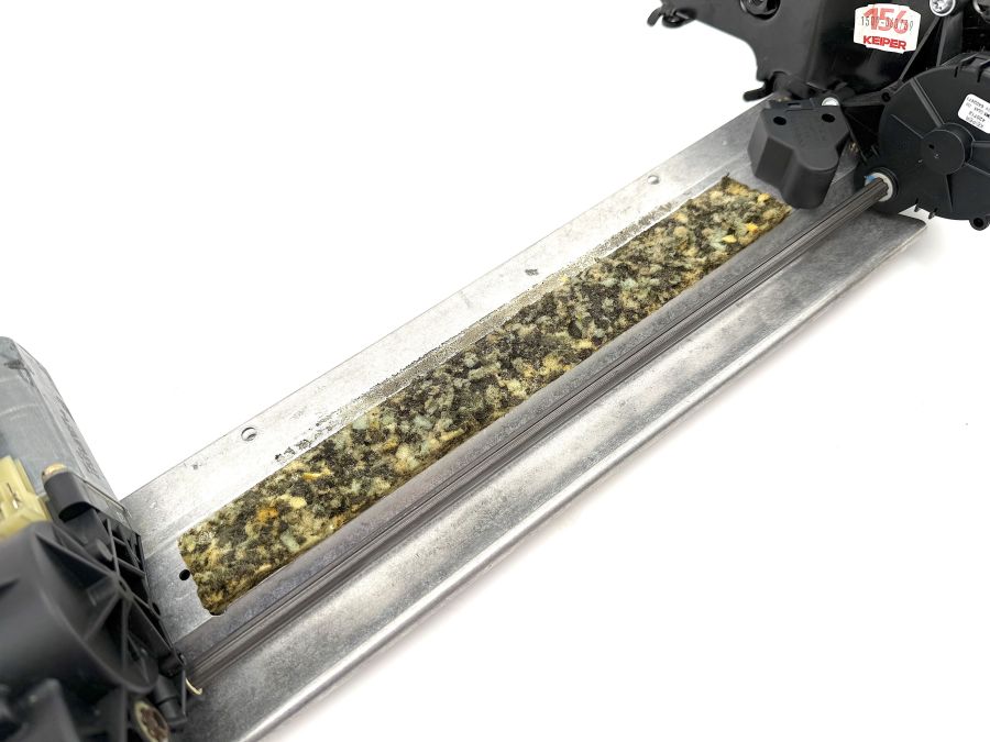 2158200142 2208203226 2158200242 | Mercedes SL500 | R230 Left and Right seat backrest frame motors