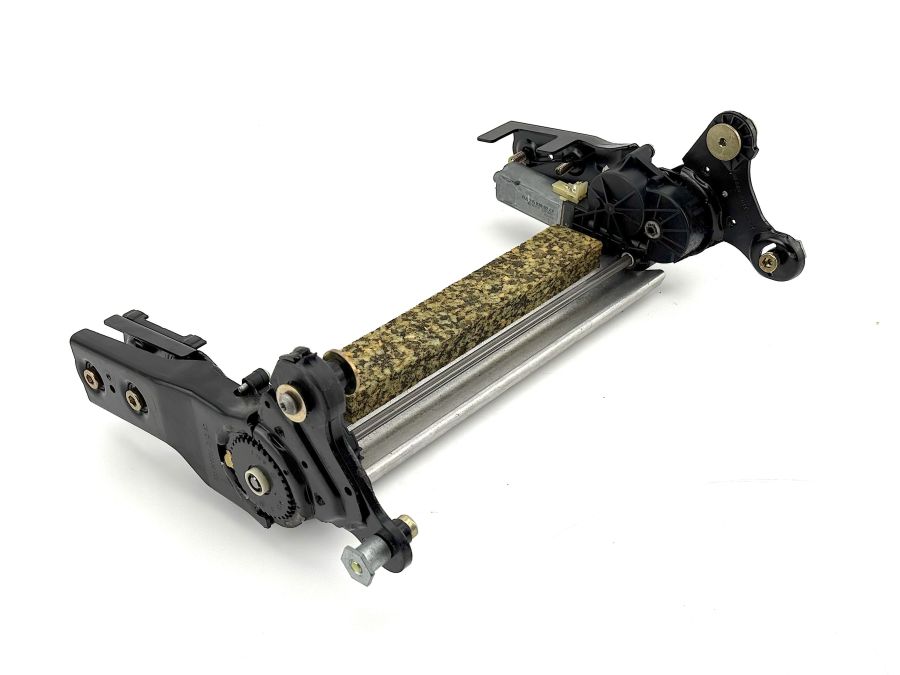 2158200142 2208203226 2158200242 | Mercedes SL500 | R230 Left and Right seat backrest frame motors