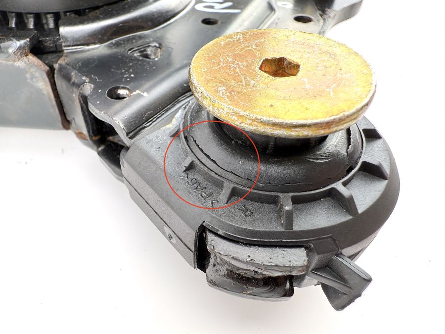 2158200242 2158200642 | Mercedes SL55 | R230 Right seat backrest frame adjustment motors