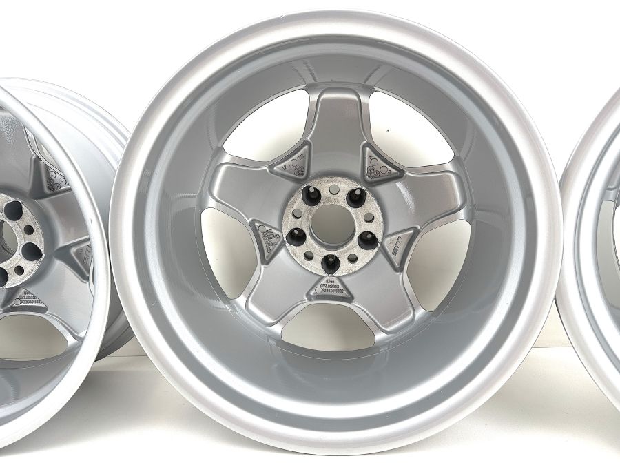 2204011802 2204011902 | Mercedes S500 | W220 R18 AMG Wheels