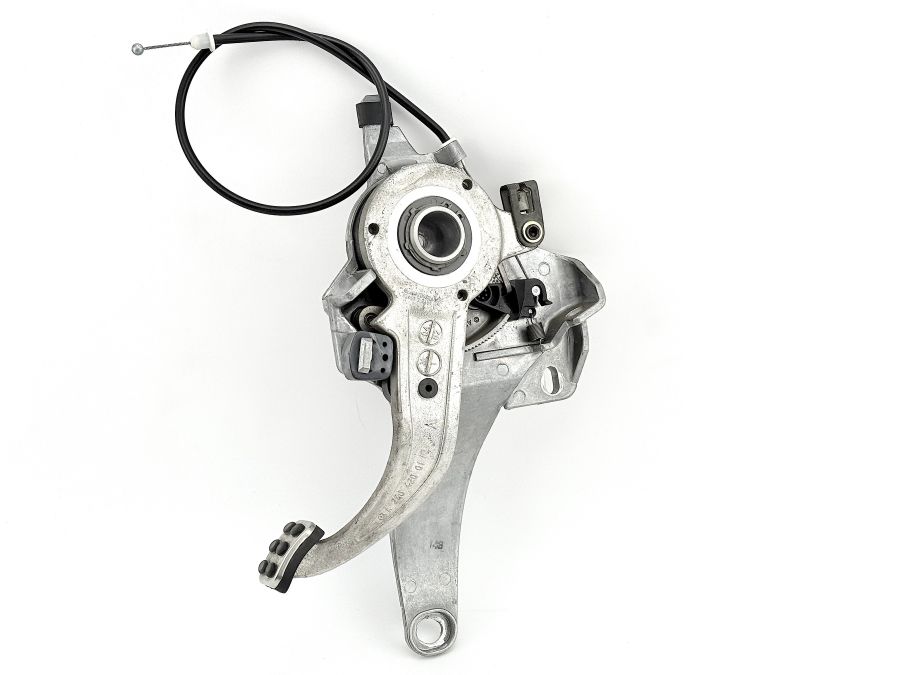 2204270036 2304200112 | Mercedes SL500 | R230 Parking brake lever pedal assembly RHD