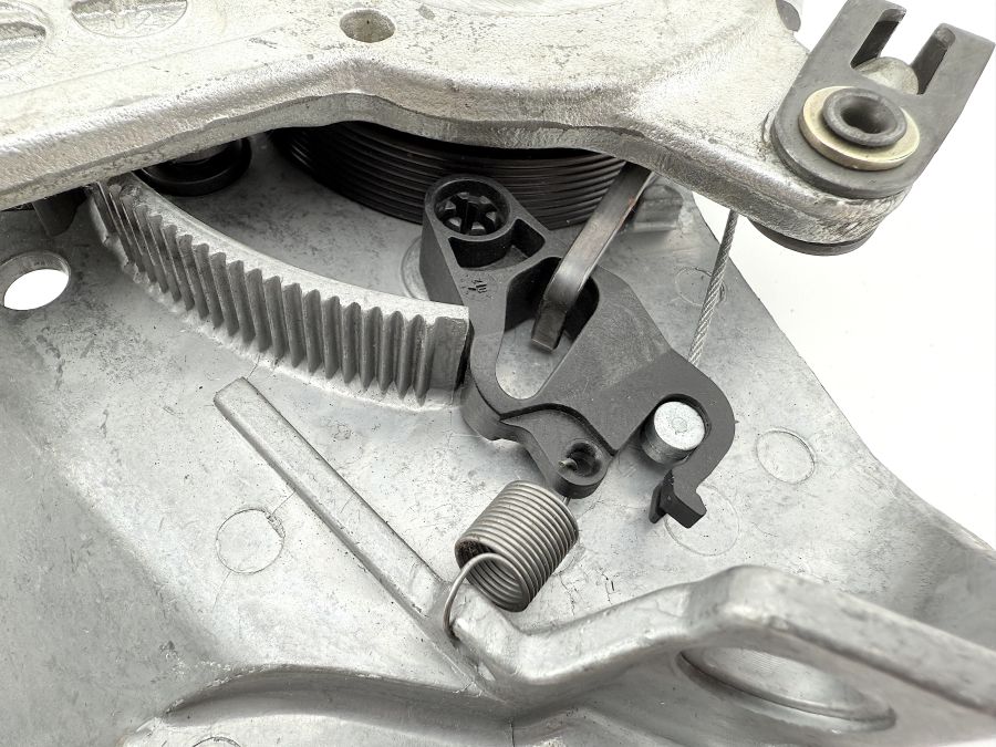 2204270036 2304200112 | Mercedes SL500 | R230 Parking brake lever pedal assembly RHD