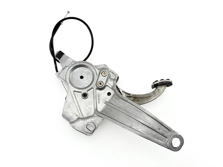 2204270036 2304200112 | Mercedes SL500 | R230 Parking brake lever pedal assembly RHD