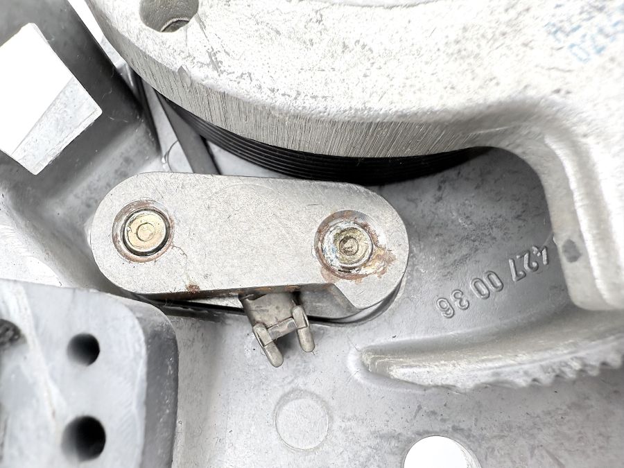 2204270036 2304200112 | Mercedes SL500 | R230 Parking brake lever pedal assembly RHD