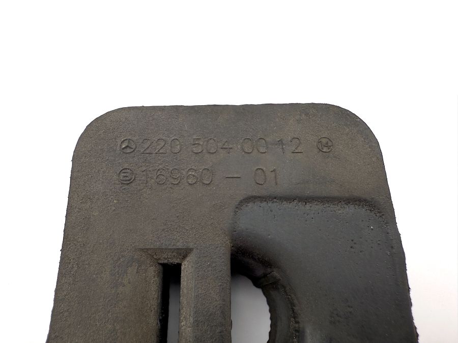 2205040012 | Mercedes SL500 | R230 Radiator rubber mount