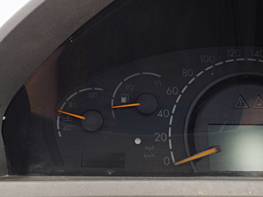2205403111 2205420058 | Mercedes S500 | W220 Instrument cluster speedometer