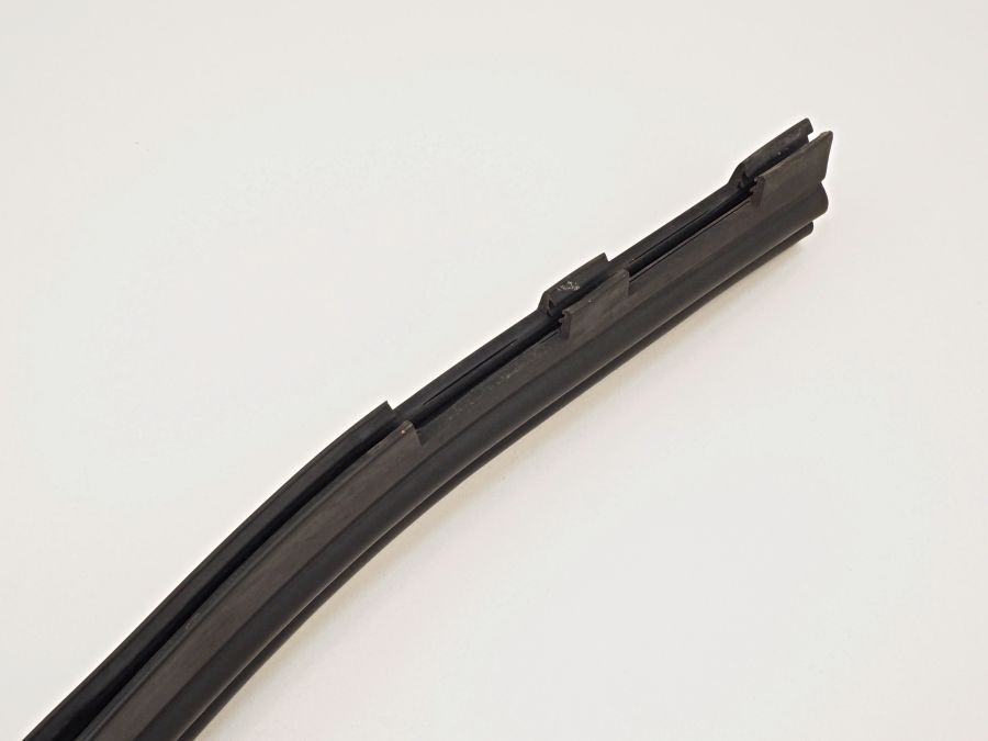2206280098 | Mercedes S500 | W220 Underhood engine bay seal