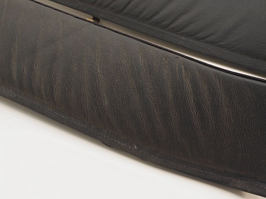 2206941042 | Mercedes S500 | W220 Rear side outer seat trims