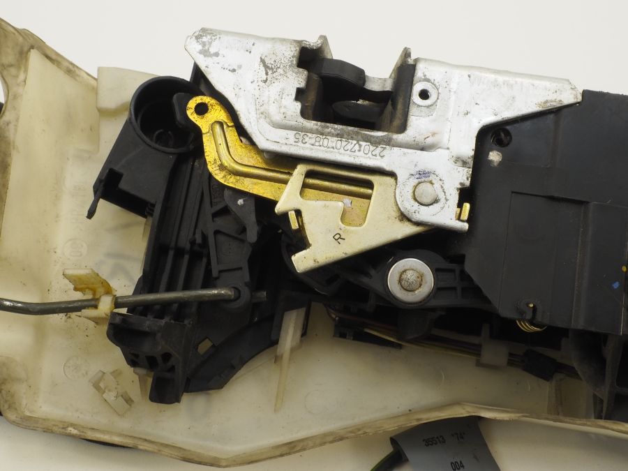 2207200835 2207201635 | Mercedes S500 | W220 Right front door lock latch actuator