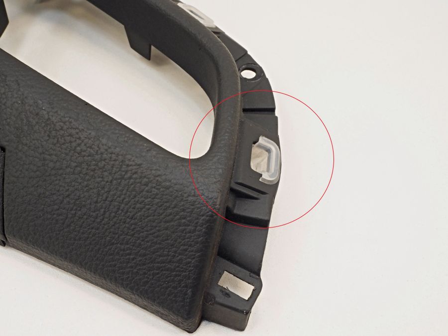 2207205689 22072056897211 2207271088 | Mercedes S500 | W220 Front right door seat module trim 2207205689 22072056897211 2207271088 | Mercedes S500 | W220 Front right door seat module trim