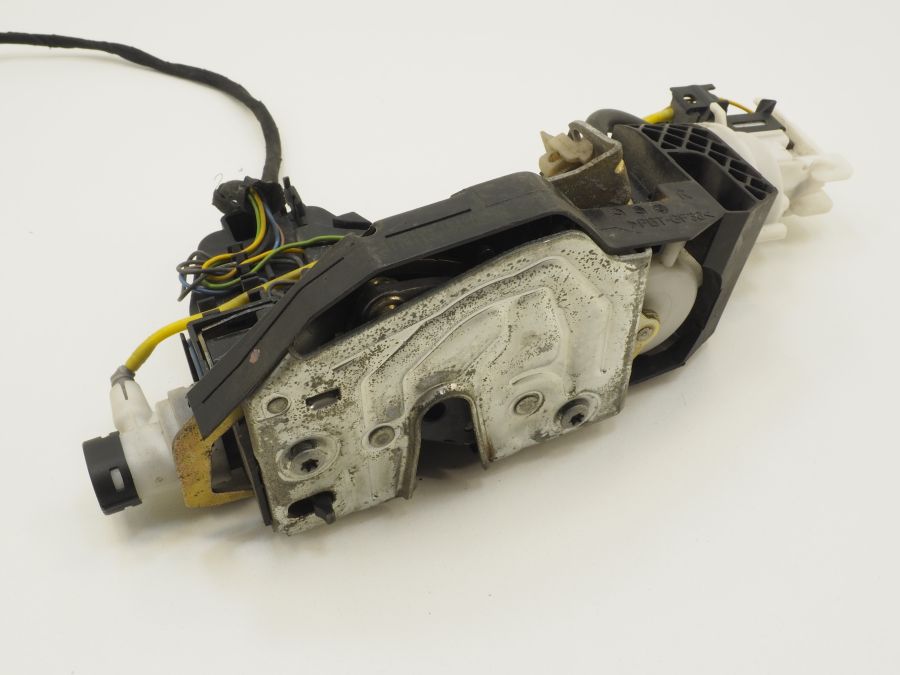 2207304635 | Mercedes S500 | W220 Right rear door lock latch actuator