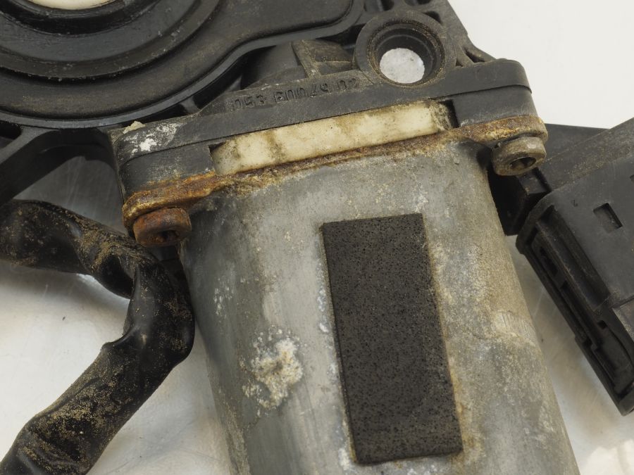 2208200342 2208200715 | Mercedes S500 | W220 Rear left window electric motor