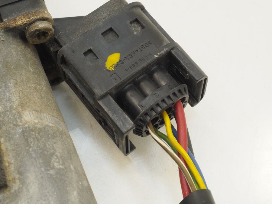 2208200342 2208200715 | Mercedes S500 | W220 Rear left window electric motor