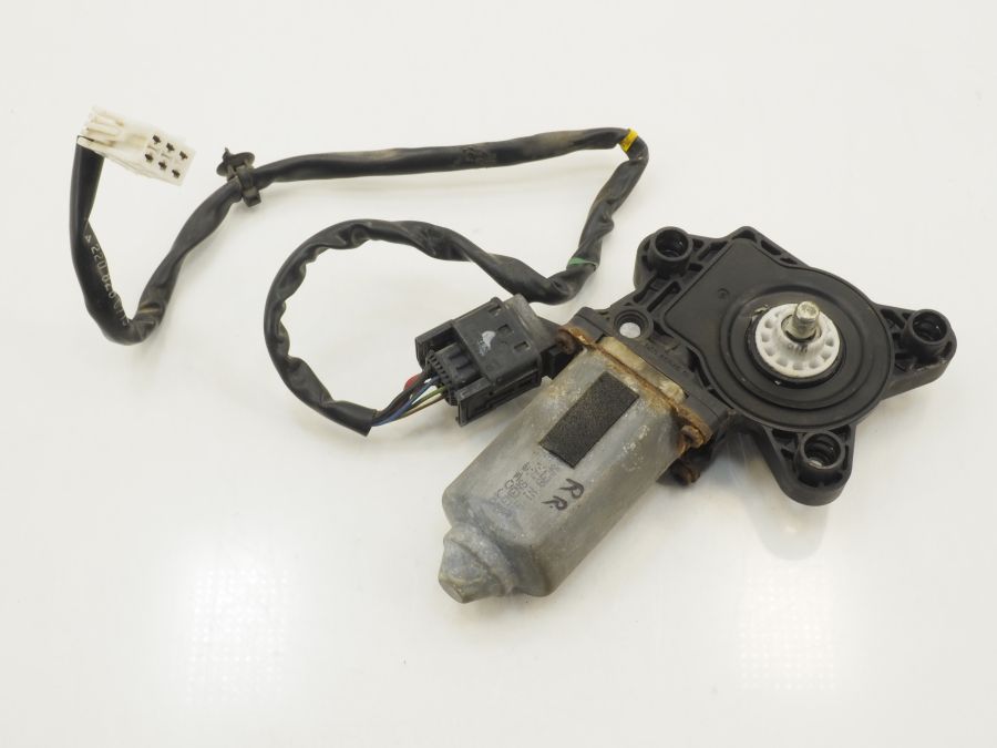 2208200442 2208200715 | Mercedes S500 | W220 Rear right window electric motor