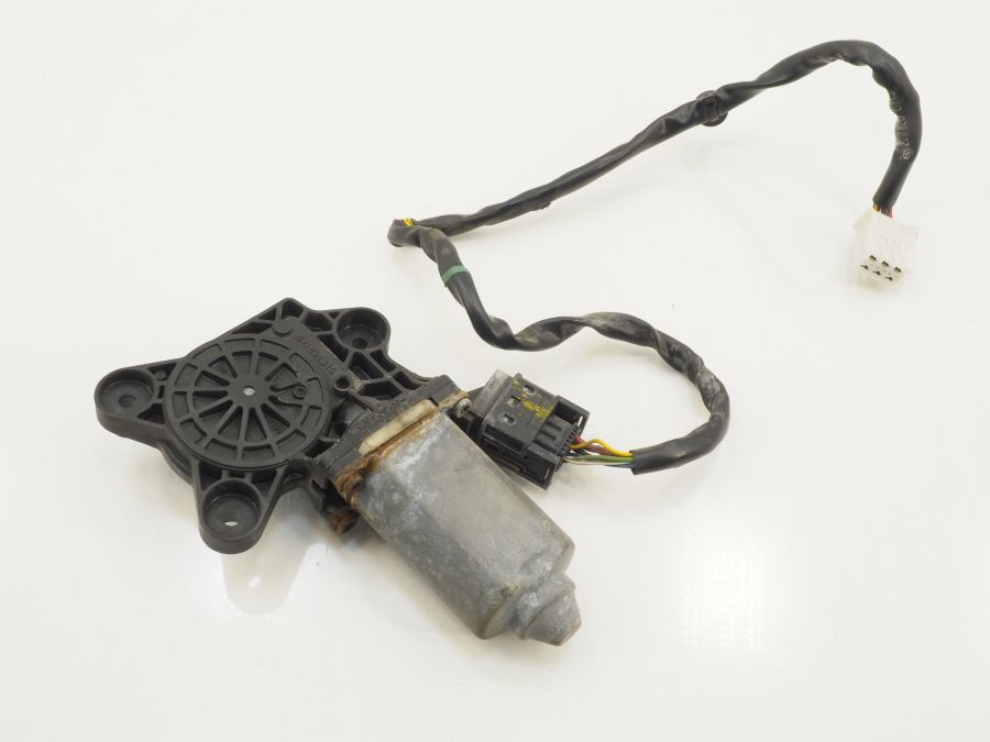 2208200442 2208200715 | Mercedes S500 | W220 Rear right window electric motor