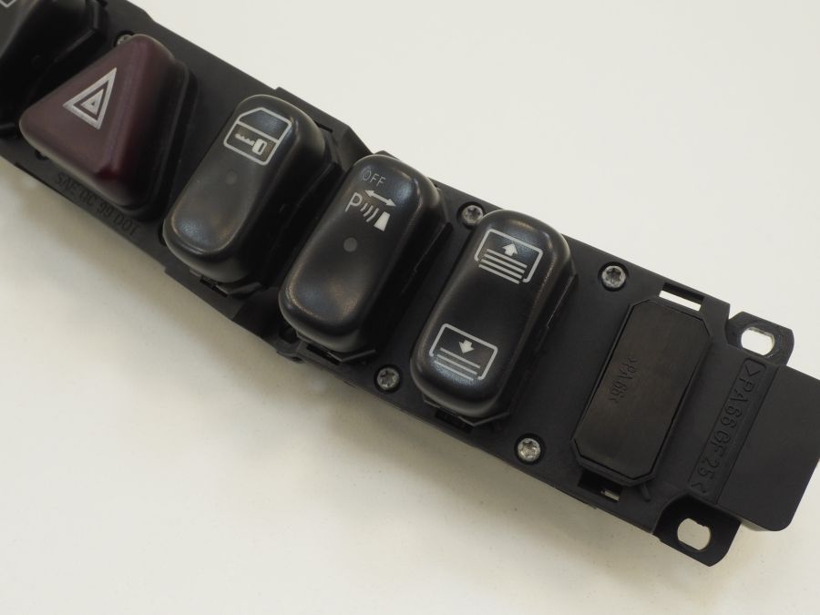 2208216051 2208207010 | Mercedes S500 | W220 Dashboard information center control switch