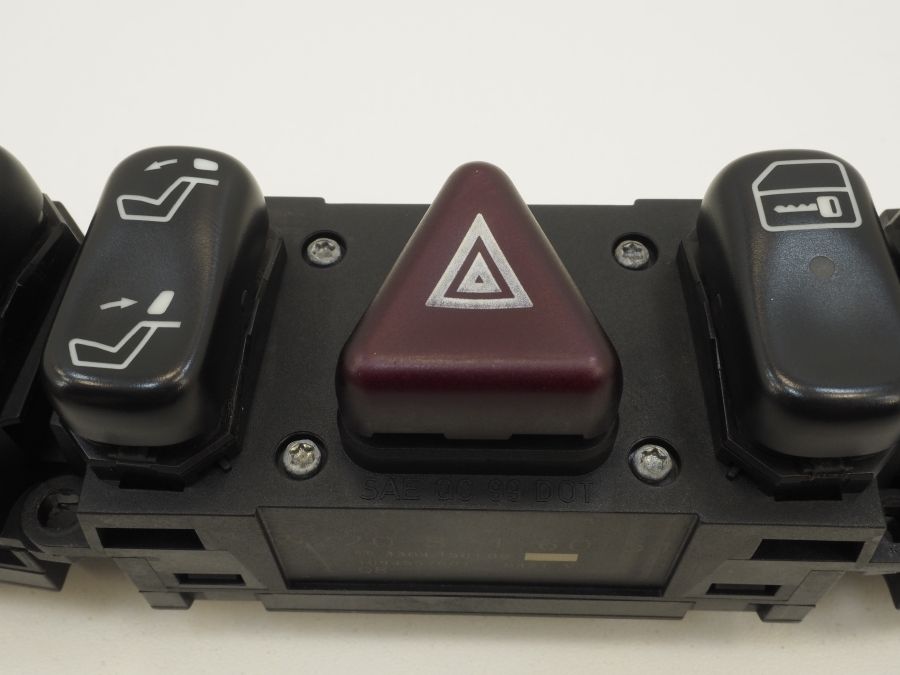 2208216051 2208207010 | Mercedes S500 | W220 Dashboard information center control switch