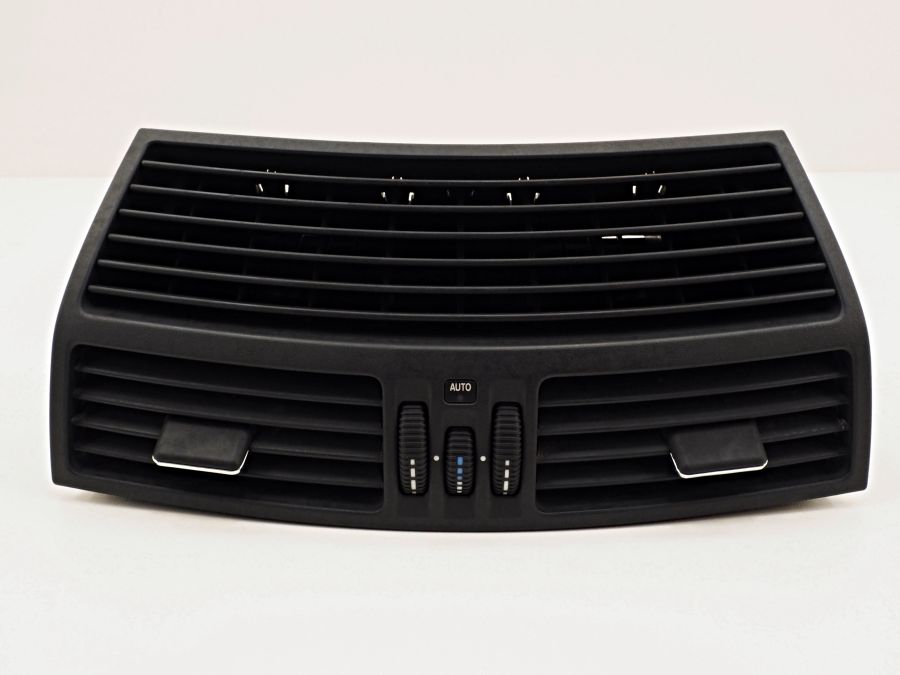 2208300554 | Mercedes S500 | W220 Center air dash vent grill