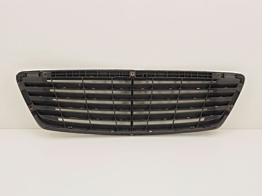 2208800583 715-BZ33012-00 | Mercedes S500 | W220 Aftermarket front grill