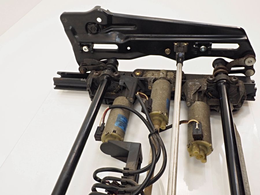 2209100436 2209101636 2208201542 | Mercedes S500 | W220 Front right seat electric adjustment frame