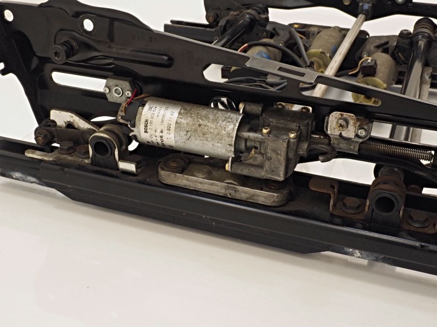 2209100436 2209101636 2208201542 | Mercedes S500 | W220 Front right seat electric adjustment frame