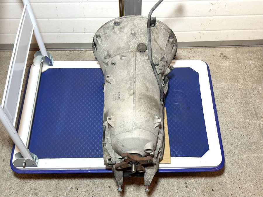 2302700700 1402712601 1402500802 | Mercedes SL55 | R230 AMG Gearbox 722.643