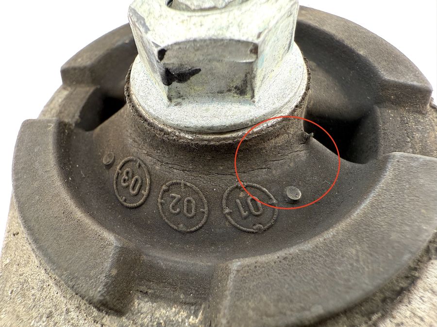 2303330101 | Mercedes SL500 | R230 Front left upper control arm