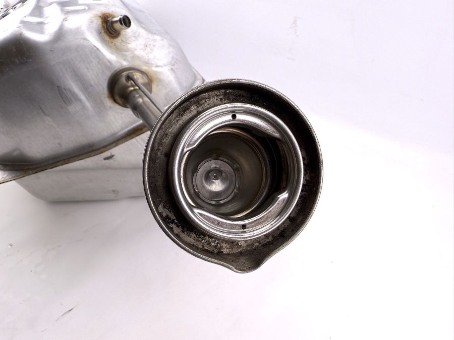 2304703501 2304700720 2306820341 | Mercedes SL55 | R230 AMG Fuel tank