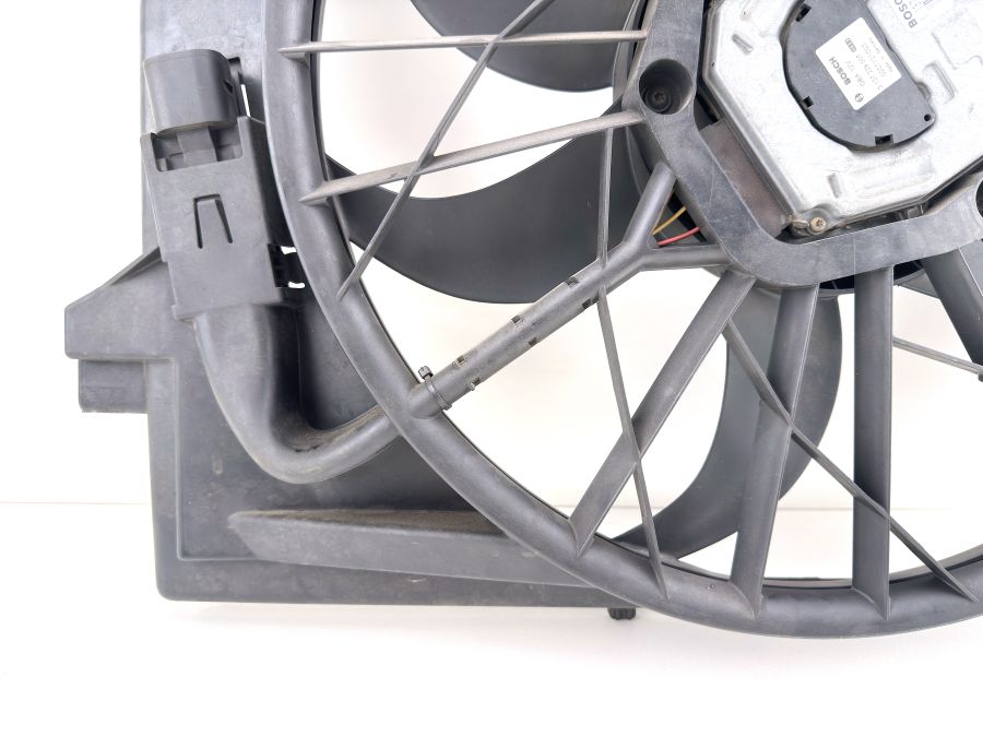2305000093 2305000593 | Mercedes SL500 | R230 Engine radiator cooling fan module