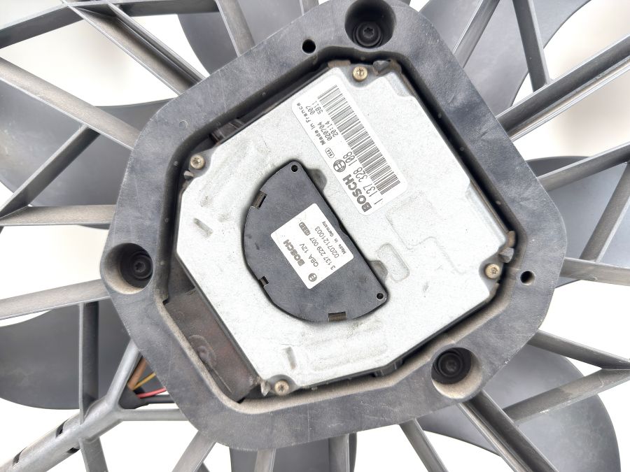 2305000093 2305000593 | Mercedes SL500 | R230 Engine radiator cooling fan module