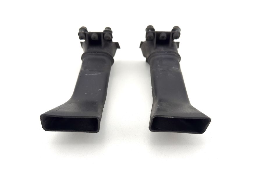 2305280009 | Mercedes SL500 | R230 Front lower splash shield air duct pipes