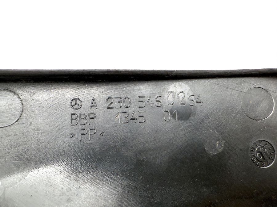 2305460264 2305461780 | Mercedes SL500 | R230 Engine bay left wiring harness duct