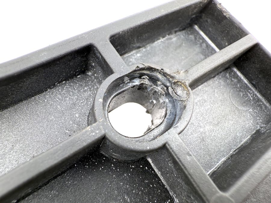 2306190048 | Mercedes SL500 | R230 Battery upper holder