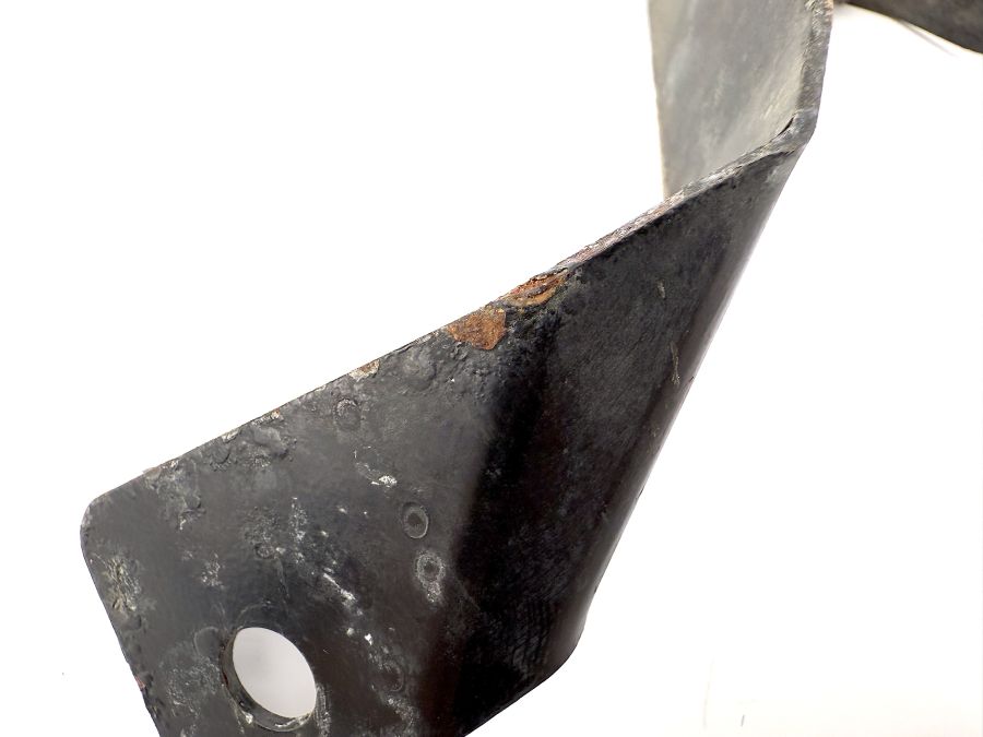 2306190335 2305240740 | Mercedes SL55 | R230 Transmission lower cover holder bracket