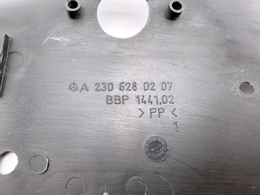 2306280207 1298172820 | Mercedes SL500 | R230 Front right headlight access cover