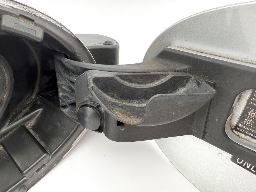 2306390042 2306390007 | Mercedes SL500 | R230 Fuel tank filler door lid with mechanism