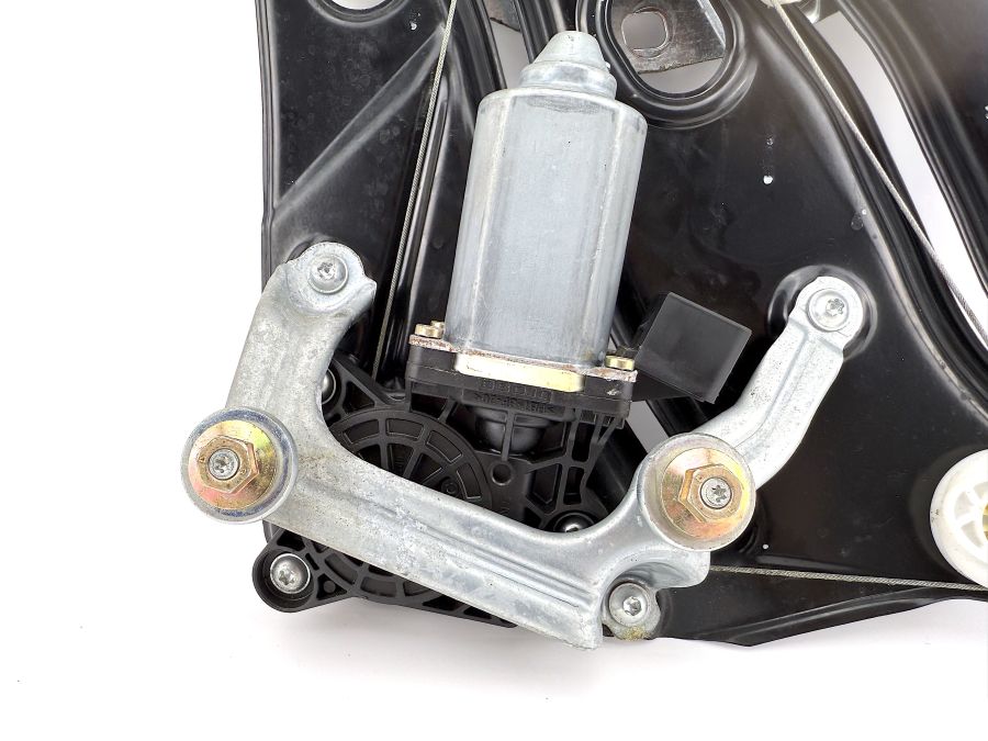 2306700203 2306700403 2208200442 | Mercedes SL500 | R230 Rear right window regulator