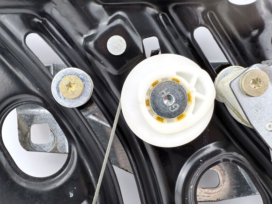 2306700203 2306700403 2208200442 | Mercedes SL500 | R230 Rear right window regulator