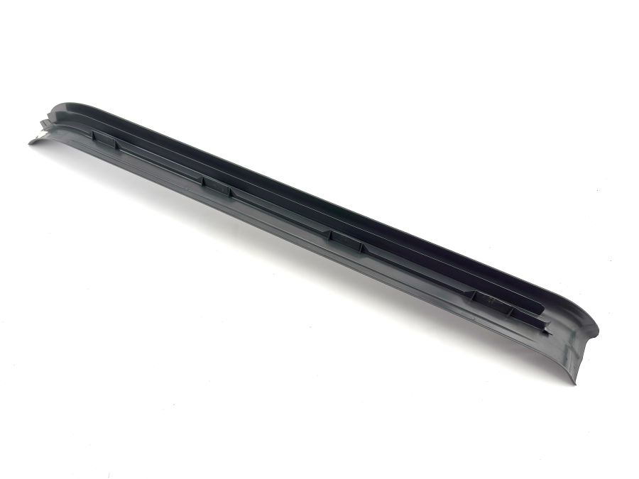 2306800135 | Mercedes SL55 | R230 Door threshold pad left 2306800135 | Mercedes SL55 | R230 Door threshold pad left