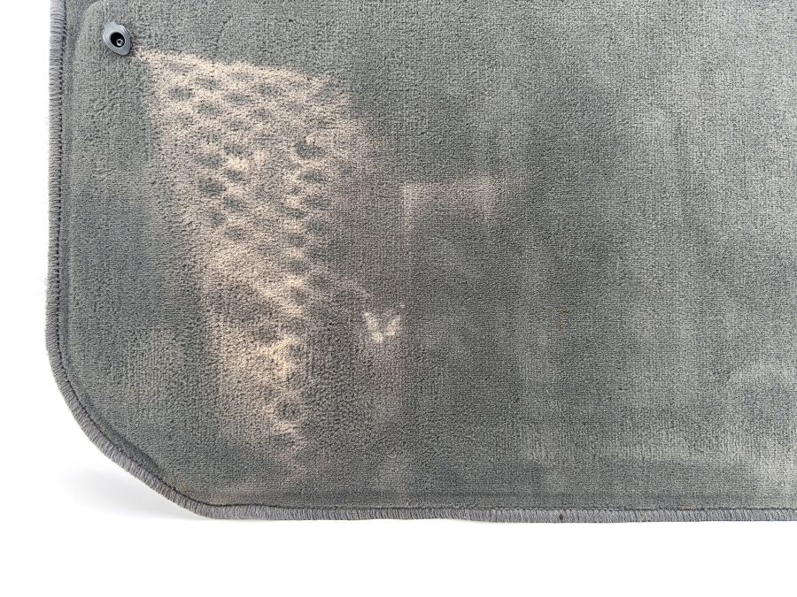 2306800142 23068001429C79 20868401359C75 | Mercedes SL55 | R230 Trunk carpet mat