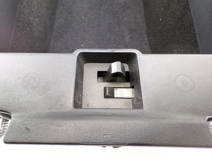 2306800150 2306800450 2306804939 | Mercedes SL500 | R230 Center console storage box arm rest