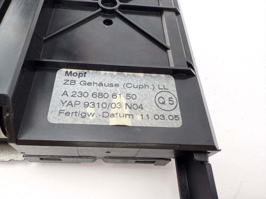 2306806150 | Mercedes SL55 | R230 Central console cup holders