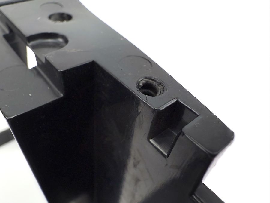 2306890016 | Mercedes SL500 | R230 Center console radio plastic mount