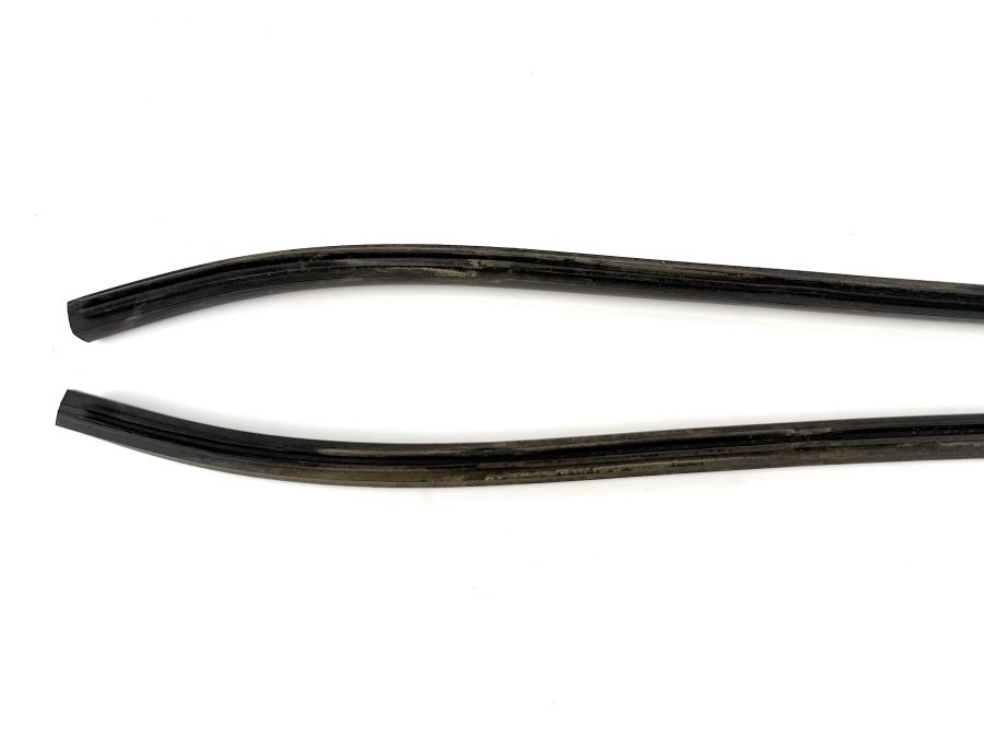 2306900298 2306900198 | Mercedes SL500 | R230 Seals for side skirts