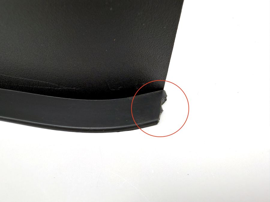 2306902425 2306930130 0028214951 | Mercedes SL55 | R230 Trunk rear plastic trim